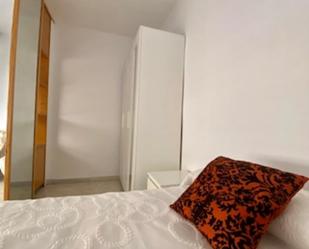 Bedroom of Flat to rent in  Almería Capital  with Air Conditioner and Terrace