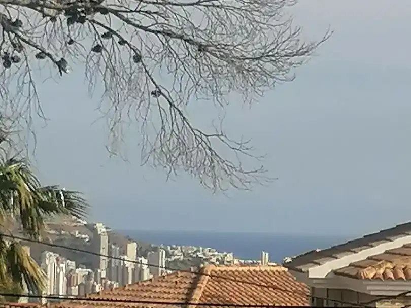 Vista exterior de Casa o xalet en venda en La Nucia amb Aire condicionat, Parquet i Piscina