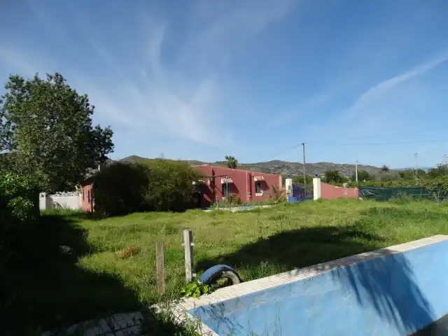 Casa rústica con piscina en venta en Buenavista - Lauro Golf