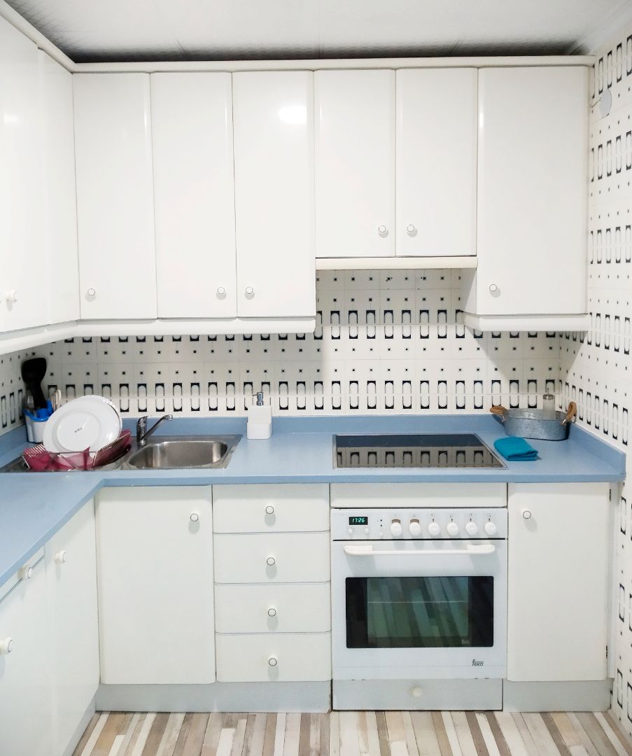 Cocina de Piso en venta en Alicante / Alacant con Aire acondicionado y Amueblado