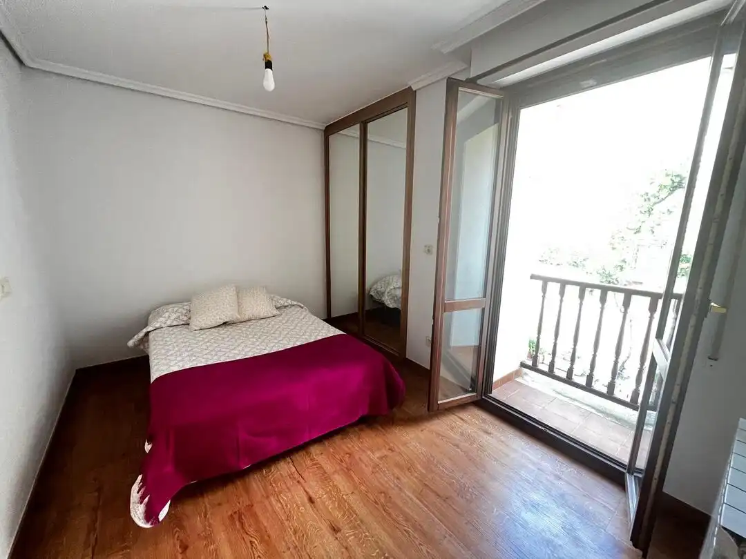 Habitación de Casa o chalet en venta en Lizoain-Arriasgoiti / Lizoainibar-Arriasgoiti con Calefacción, Terraza y Balcón