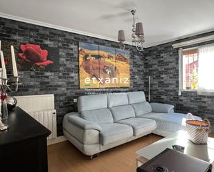 Living room of Flat to rent in Irun   with Heating, Oven and Washing machine