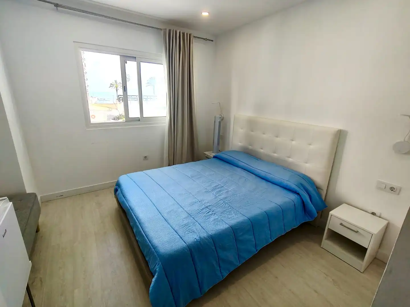 Habitación de Apartamento en venta en Puerto de la Cruz con Amueblado, Lavadora y Microondas