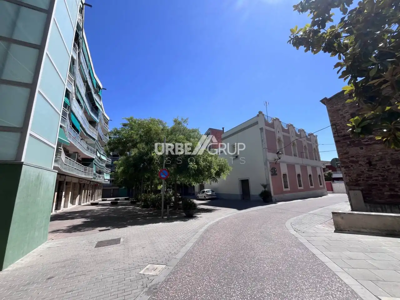Außenansicht von Garage zum Verkauf in Martorell