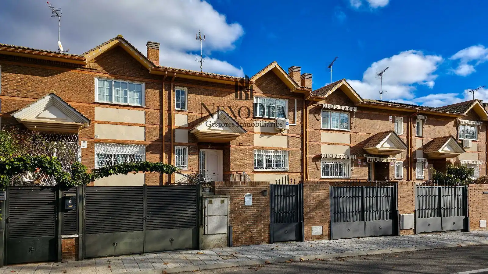 Casa a schiera in vendita a AVELLANOS, imagen 2
