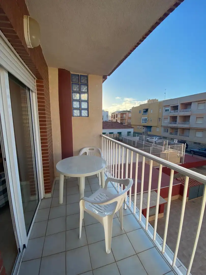 Piso de alquiler en Calle CAMPOAMOR, 99, Los Cuarteros