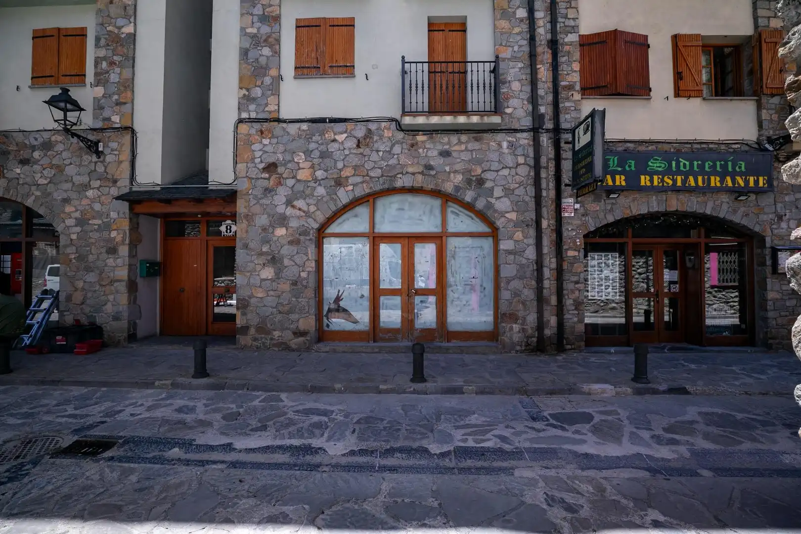 Vista exterior de Local en venta en Benasque