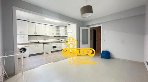 Foto 2 de Piso en venta en Rúa Do Home Santo, Campus Norte - San Caetano, A Coruña