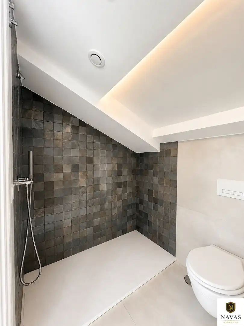 Bathroom of Attic for sale in Vigo   with Air Conditioner, Heating and Parquet flooring