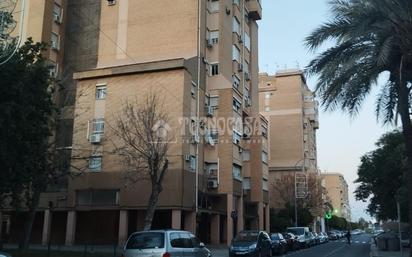 Vista exterior de Pis en venda en  Sevilla Capital