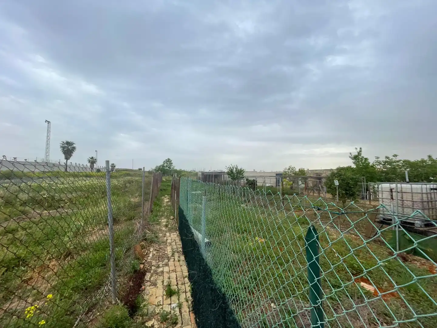 Houses for sale in Carrión de los Céspedes  with Private garden