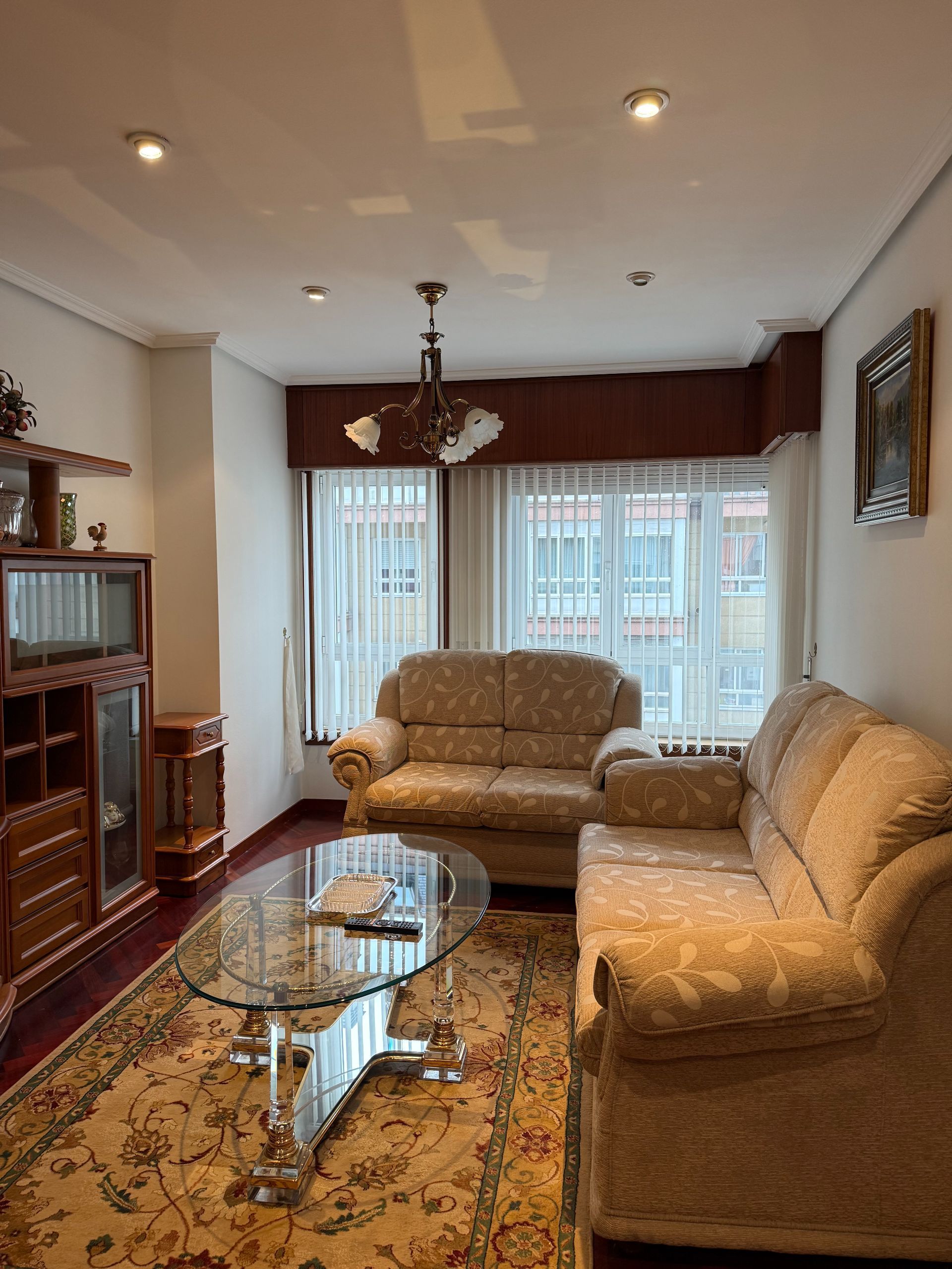 Sala d'estar de Pis de lloguer en A Coruña Capital  amb Calefacció