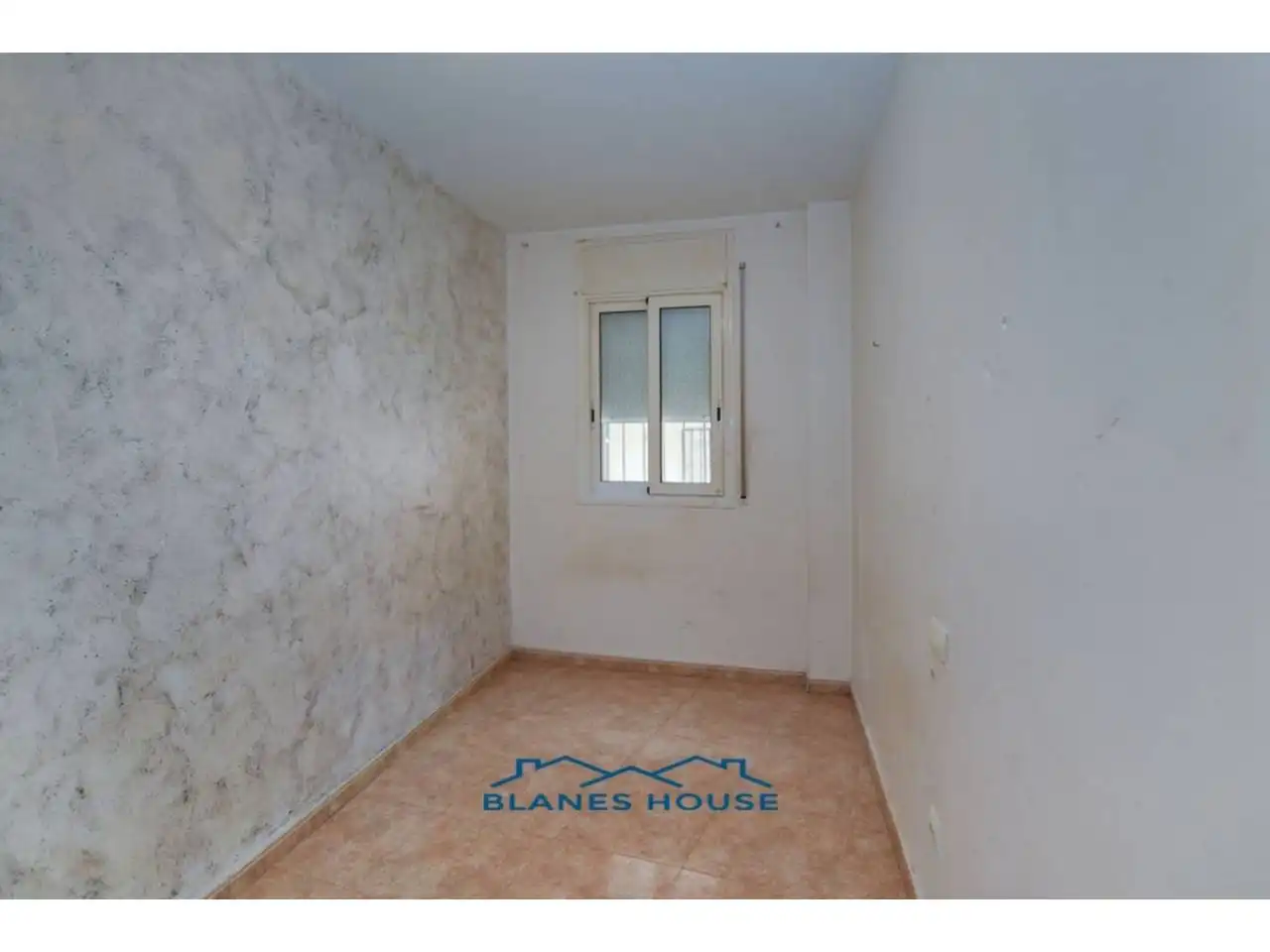 Piso en venta en Calle Segre, Mont Ferrant - Joan Carles I