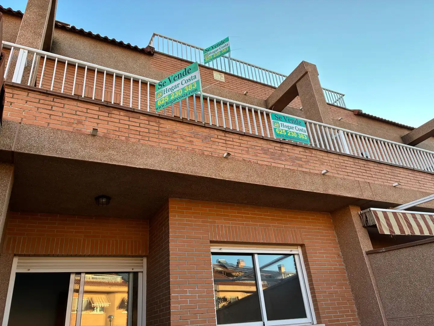 Vista exterior de Casa o chalet en venta en Alicante / Alacant con Aire acondicionado, Calefacción y Terraza
