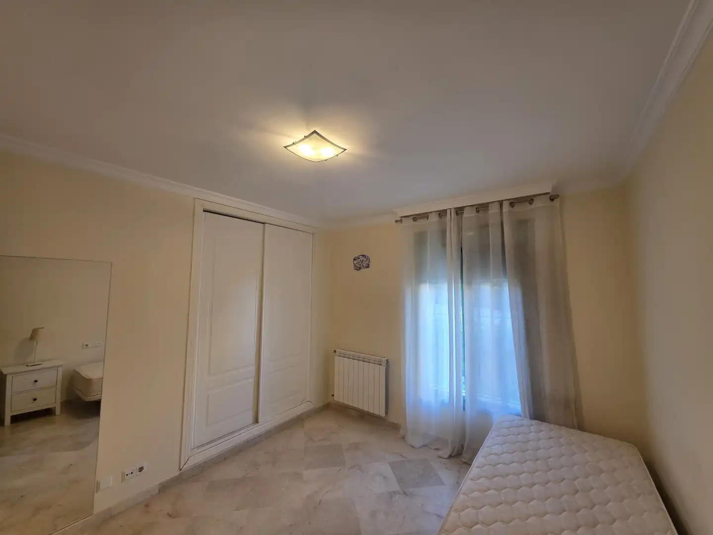 Habitación de Planta baja en venta en La Alcaidesa con Aire acondicionado, Calefacción y Terraza