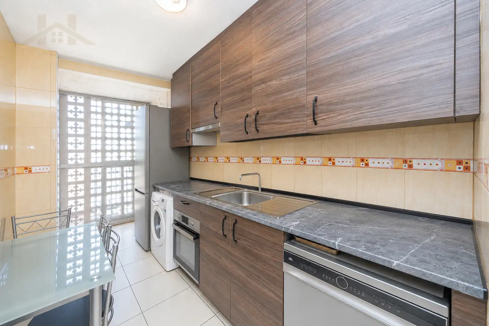 Cocina de Piso en venta en Guadarrama con Calefacción, Terraza y Piscina comunitaria