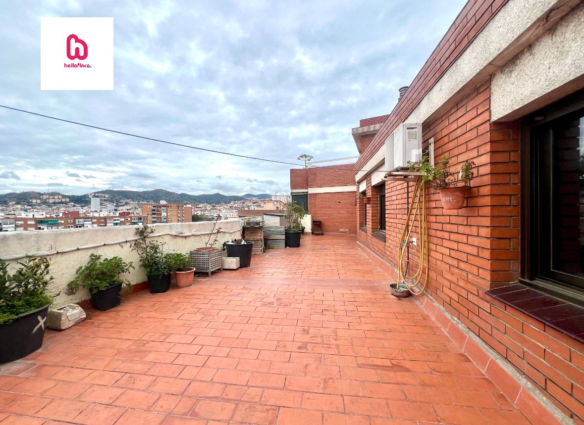 Terrace of Attic for sale in Santa Coloma de Gramenet  with Air Conditioner, Heating and Terrace