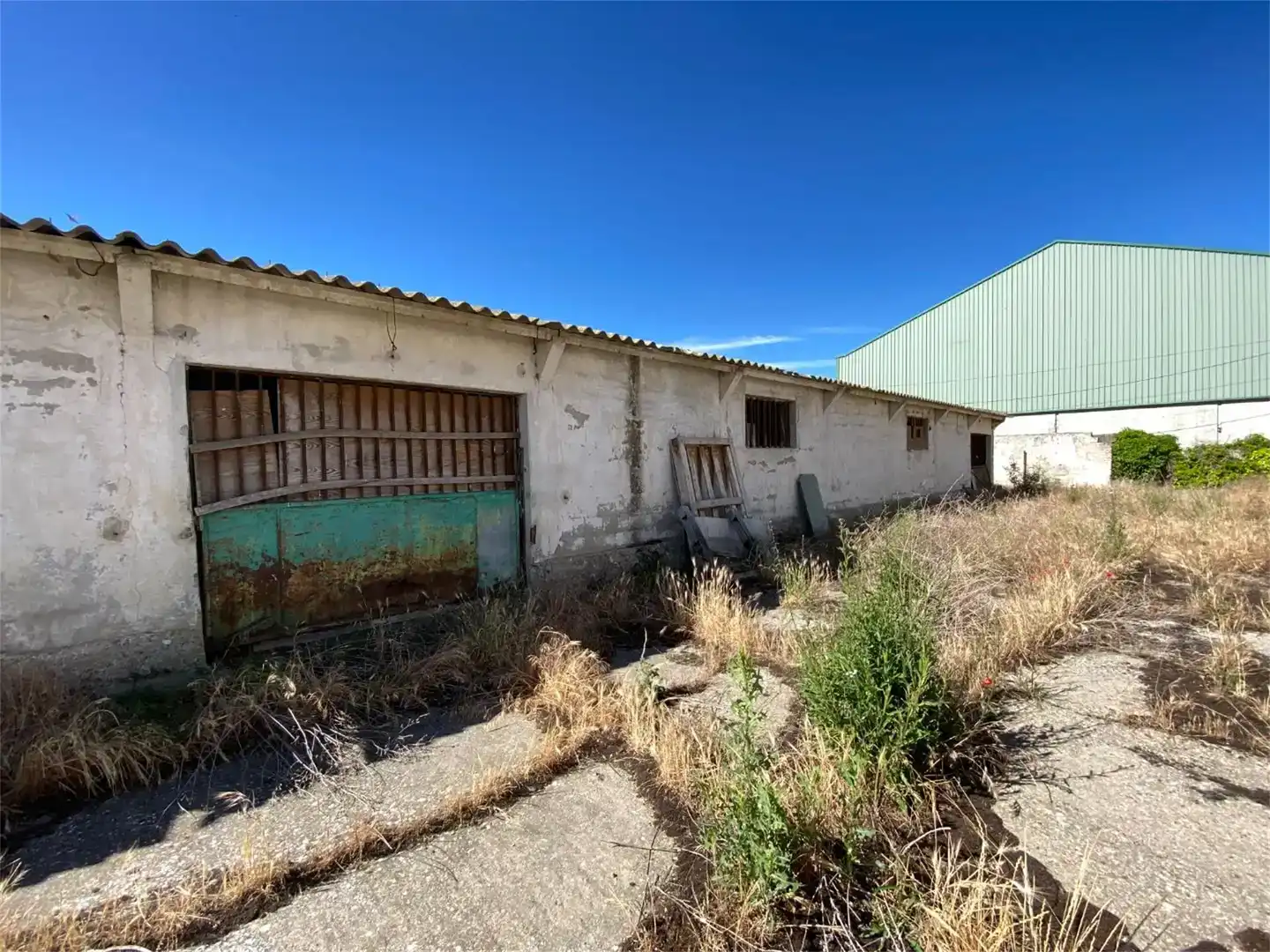 Exterior view of Industrial buildings for sale in Olmos de Esgueva