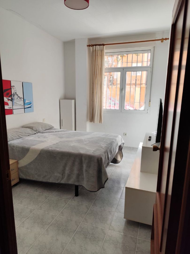 Habitación de Piso en venta en  Almería Capital con Calefacción y Amueblado