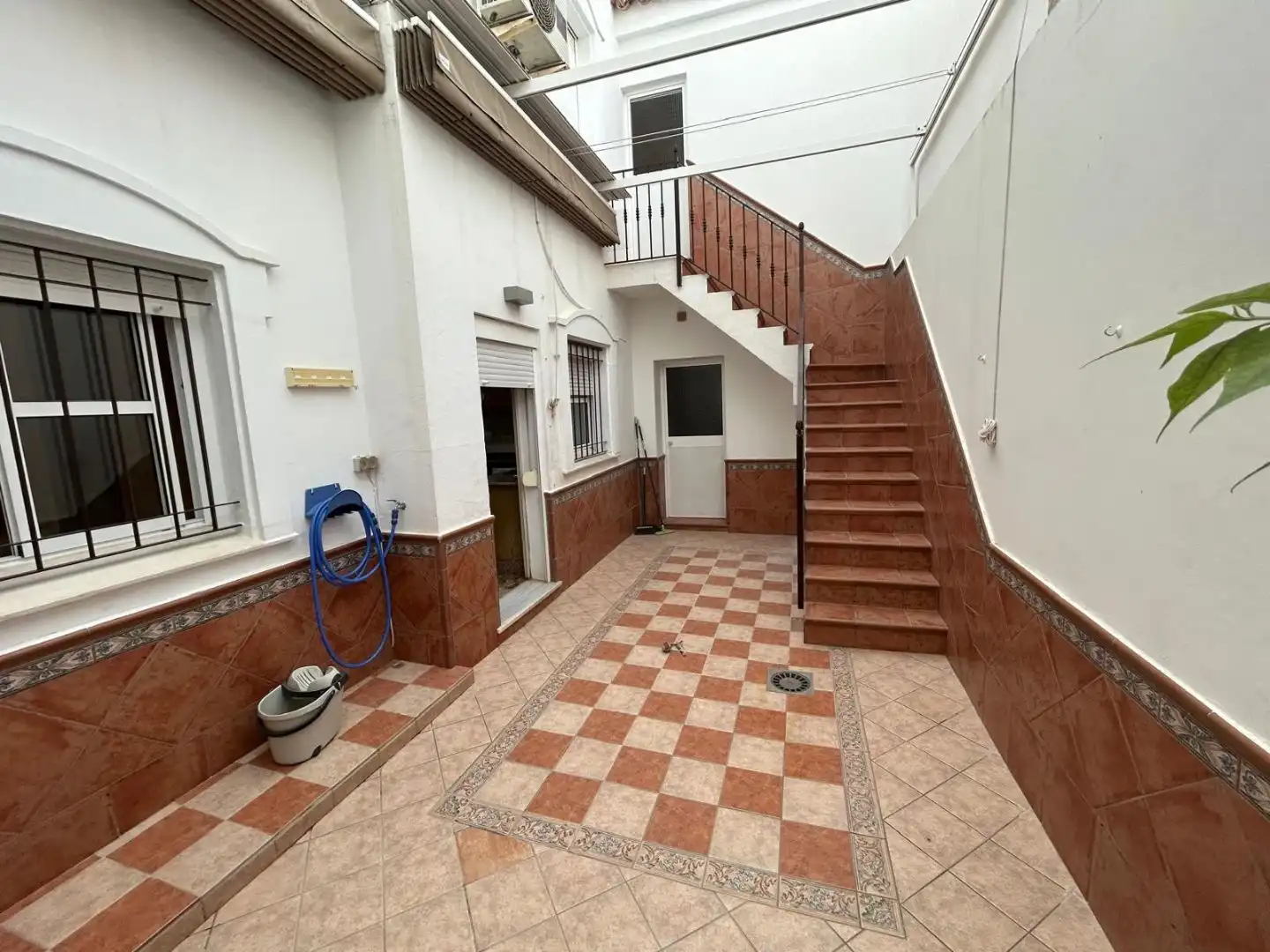 Casa adosada en venda en Lebrija amb Aire condicionat, Terrassa i Traster