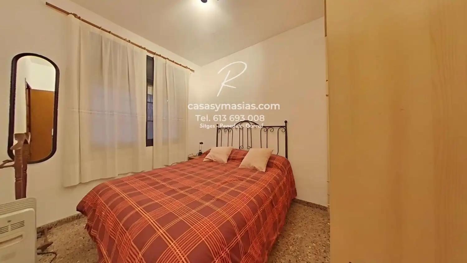 Dormitori de Casa o xalet en venda en Sant Pere de Ribes amb Calefacció, Jardí privat i Terrassa