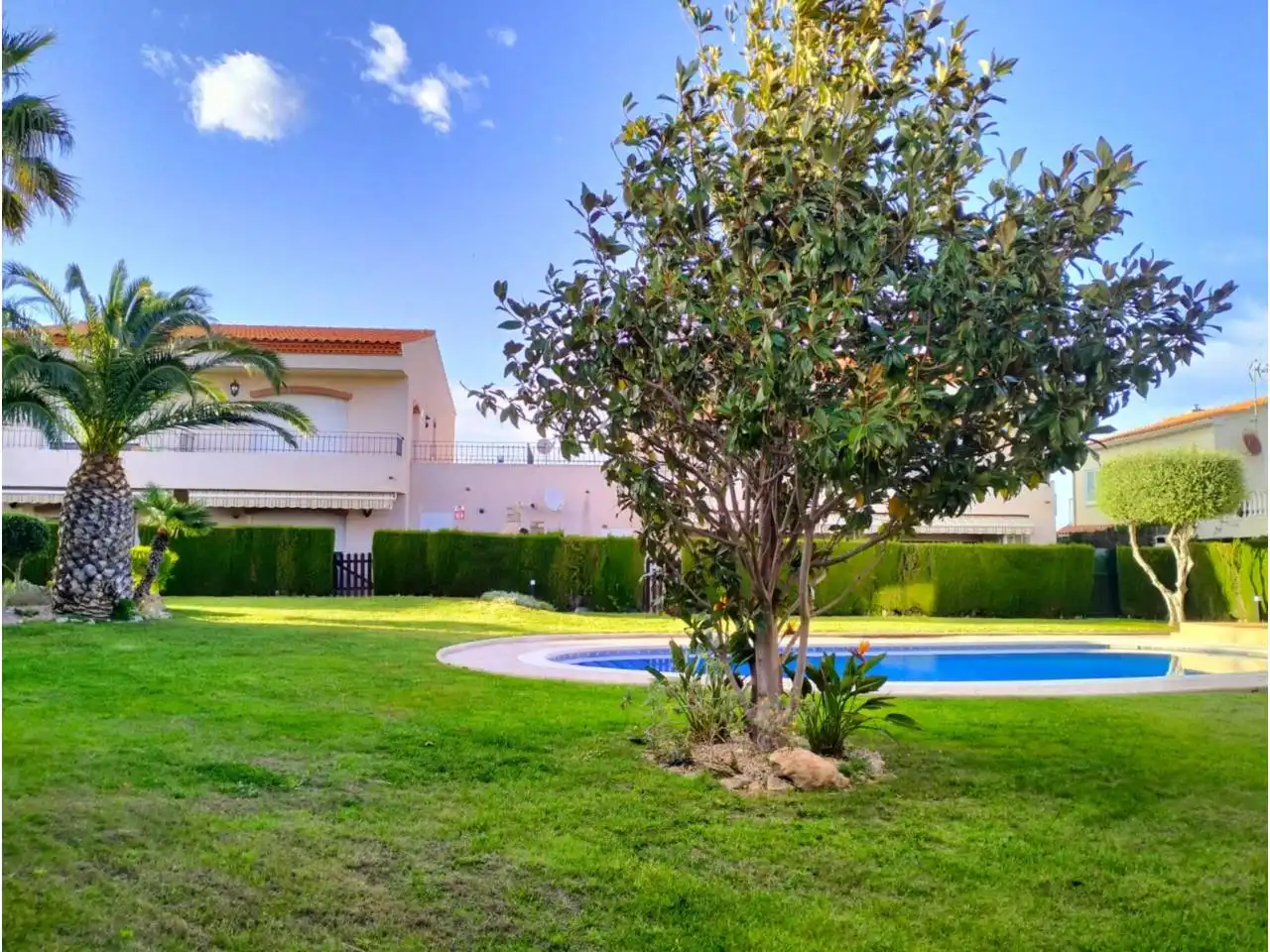 Jardí de Casa o xalet en venda en Mont-roig del Camp amb Aire condicionat, Calefacció i Terrassa