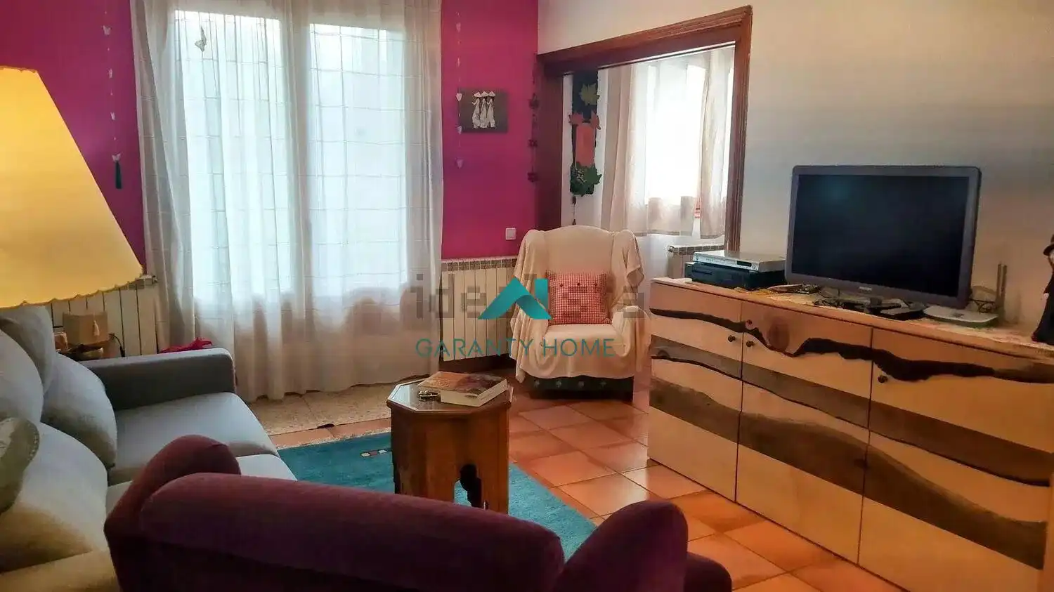 Sala d'estar de Planta baixa en venda en El Pont de Suert amb Jardí privat