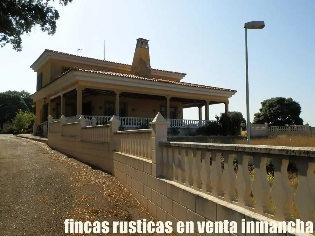 Vista exterior de Terreno en venta en Alcaraz