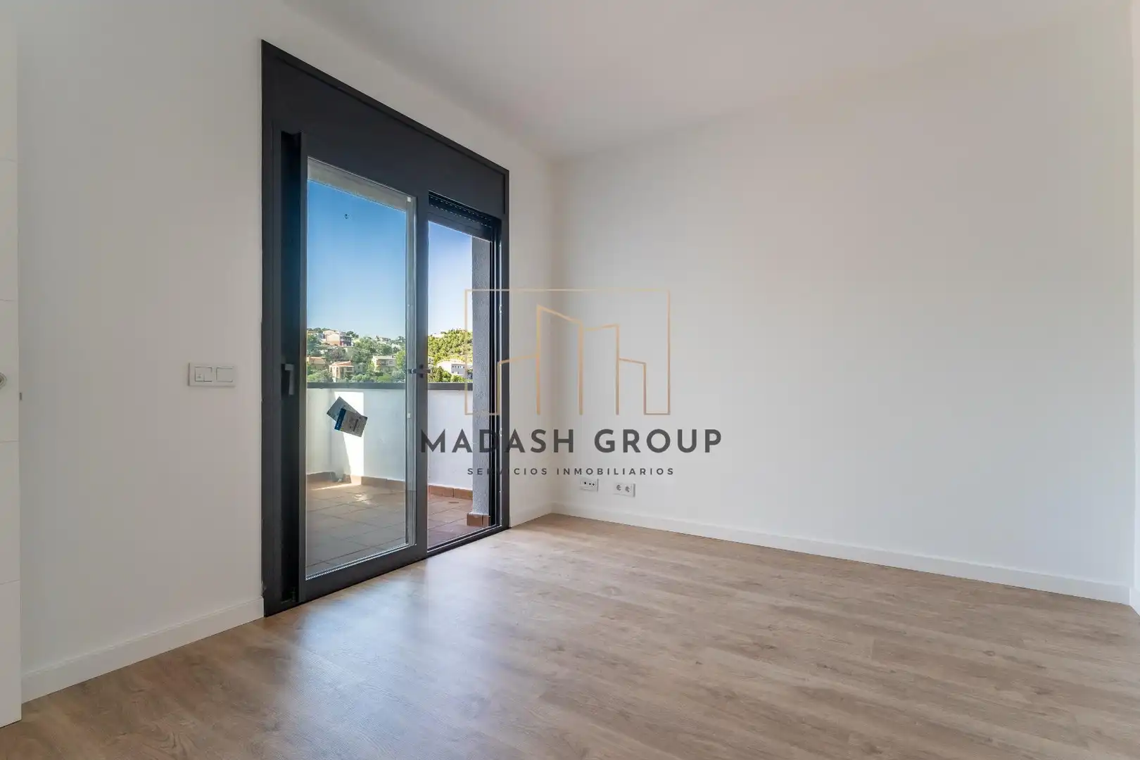 Villa mit Pool zum Verkauf in Avenida de la Marca Hispànica, imagen 29