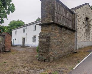 Exterior view of House or chalet for sale in Cualedro  with Heating, Private garden and Storage room