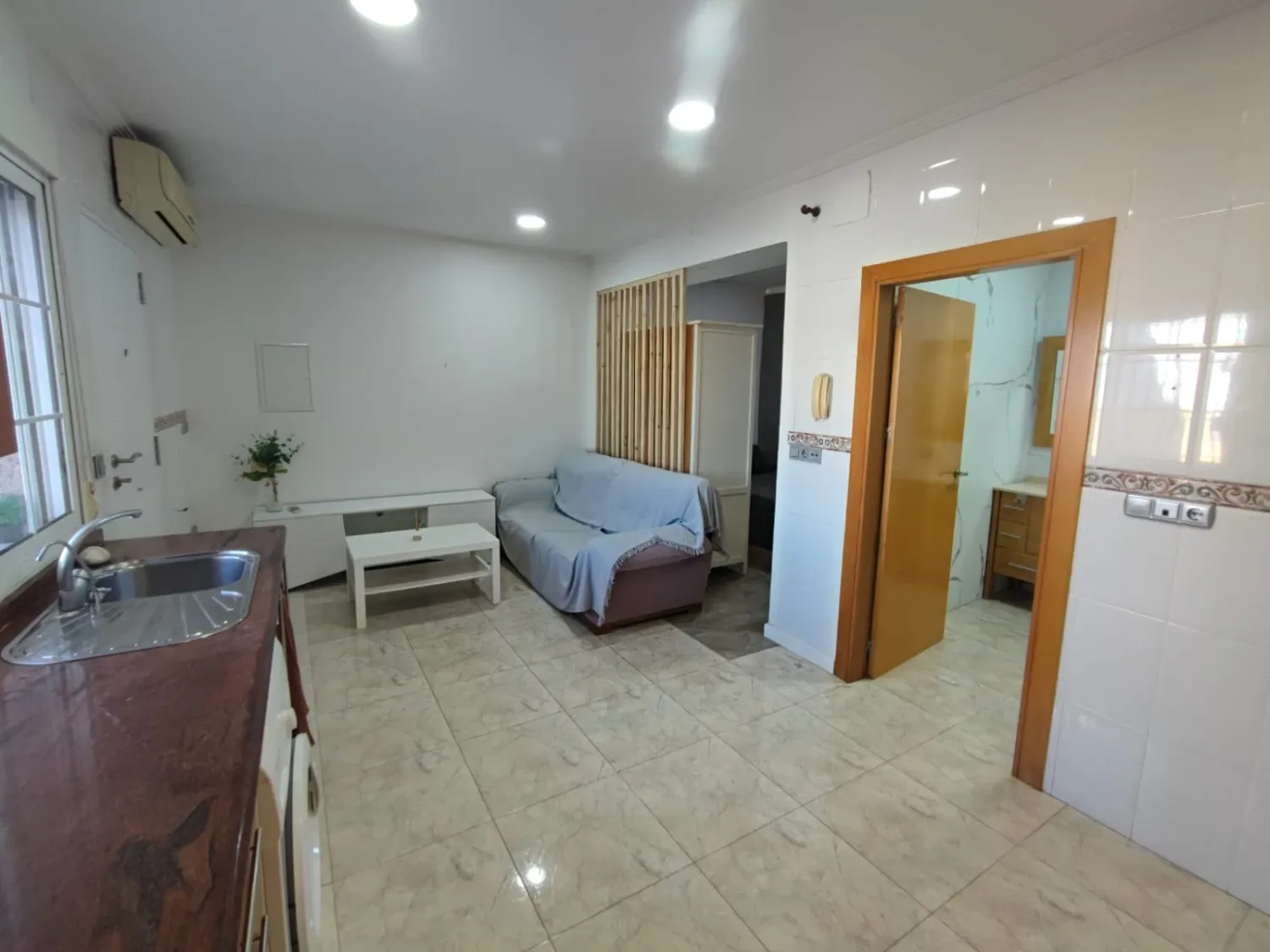 Study to rent in  Murcia Capital  with Air Conditioner, Heating and Furnished