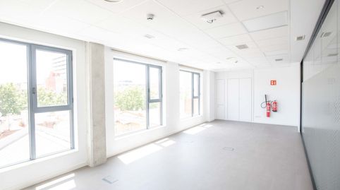 Foto 2 von Gebäude zur Miete in El Poblenou, Barcelona Capital