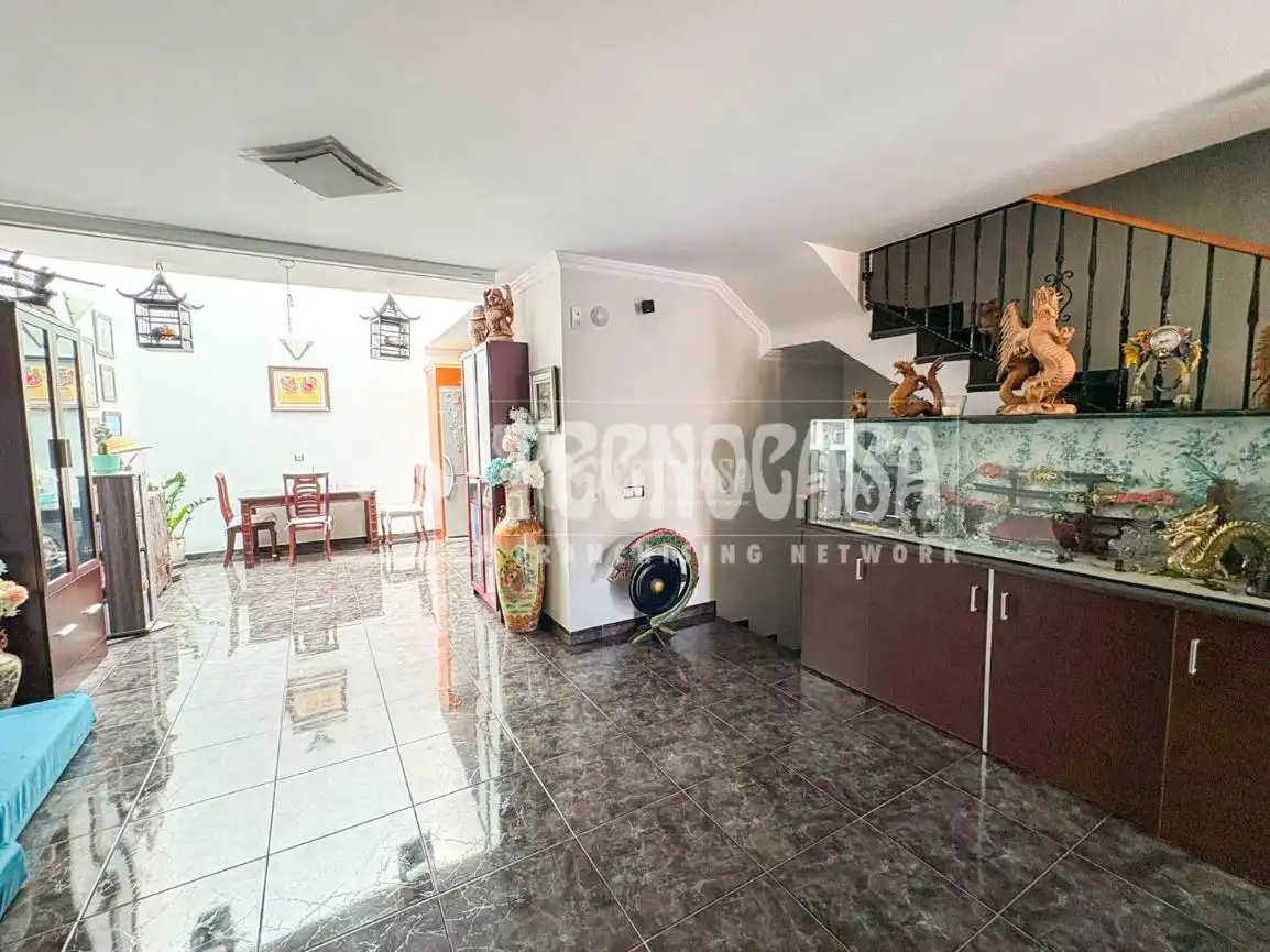 Detached homes for sale in Agüimes  with Balcony