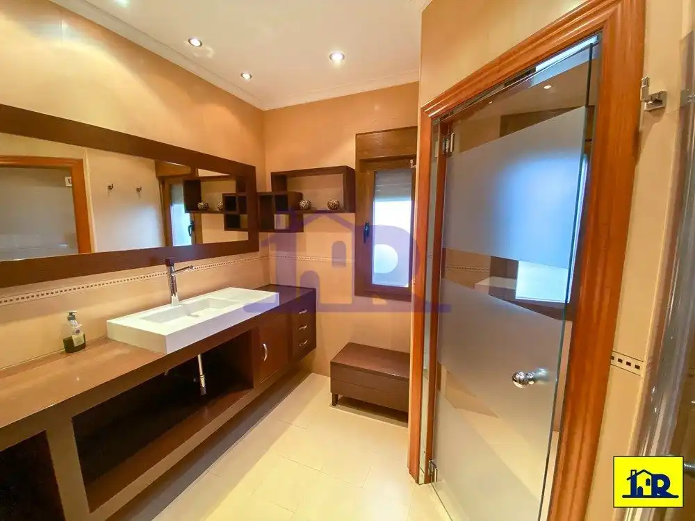 Bathroom of Houses for sale in Arcas del Villar  with Air Conditioner, Heating and Terrace