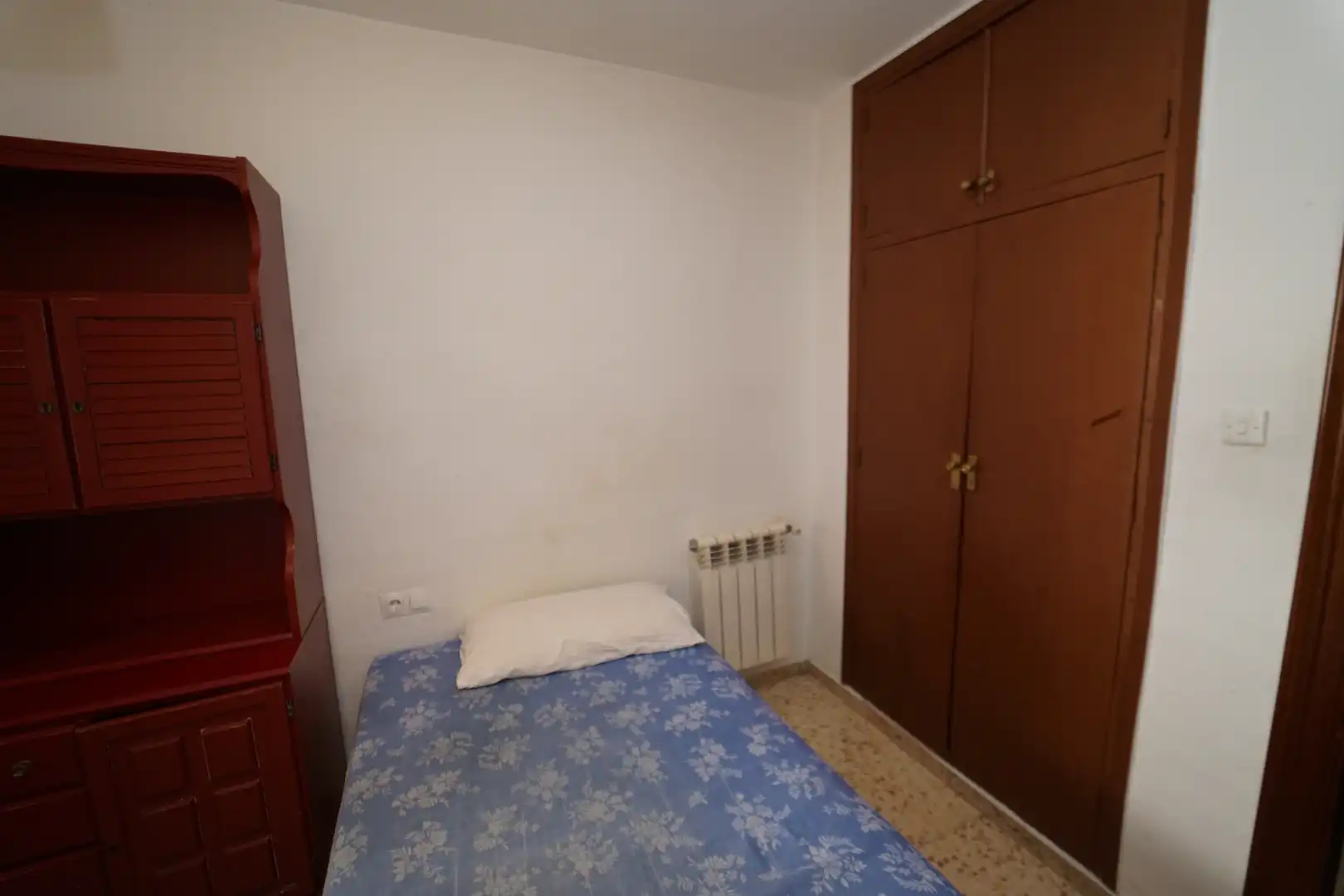 Schlafzimmer von Wohnung zur Miete in Granada mit Heizung, Möbliert und Ofen