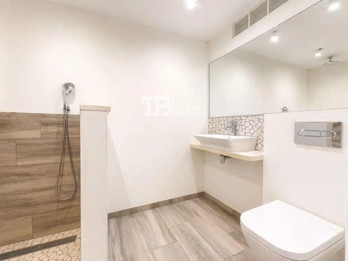 Baño de Piso en venta en  Palma de Mallorca con Aire acondicionado, Calefacción y Terraza