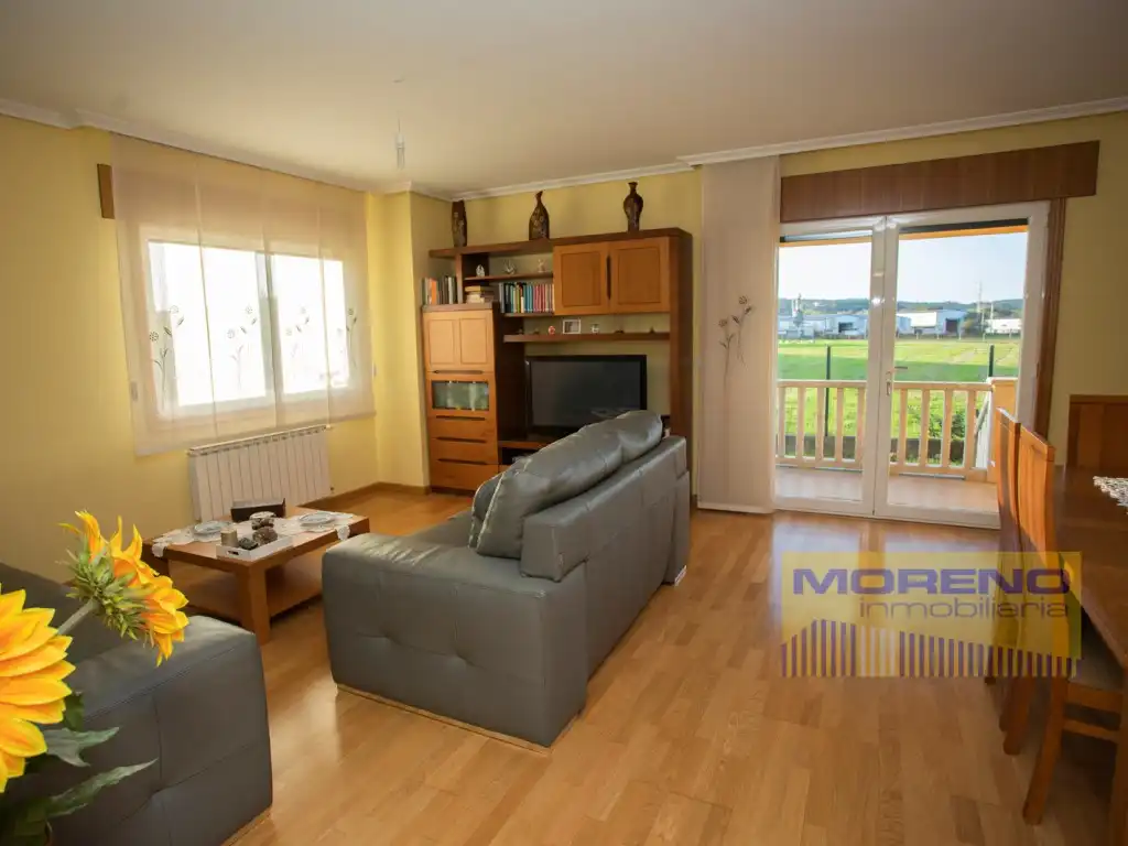 Sala d'estar de Casa o xalet en venda en Sarria