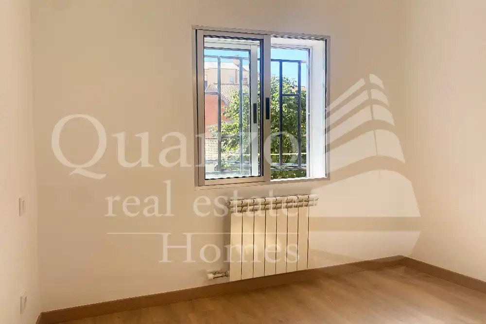 Bedroom of Flat for sale in Segovia  with Furnished