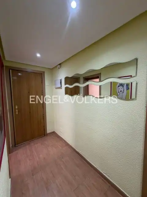 Flat for rent in Madrid  with Heating, Parquet flooring and Furnished