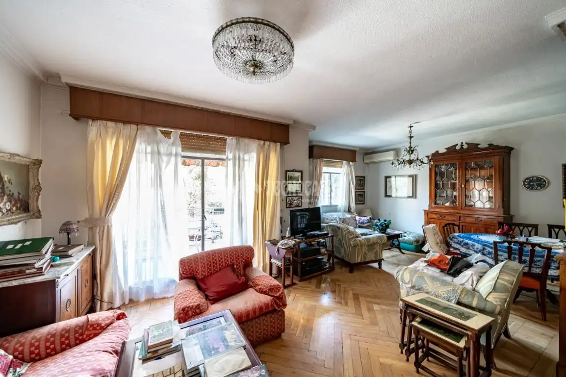 Living room of Flat for sale in Madrid  with Heating