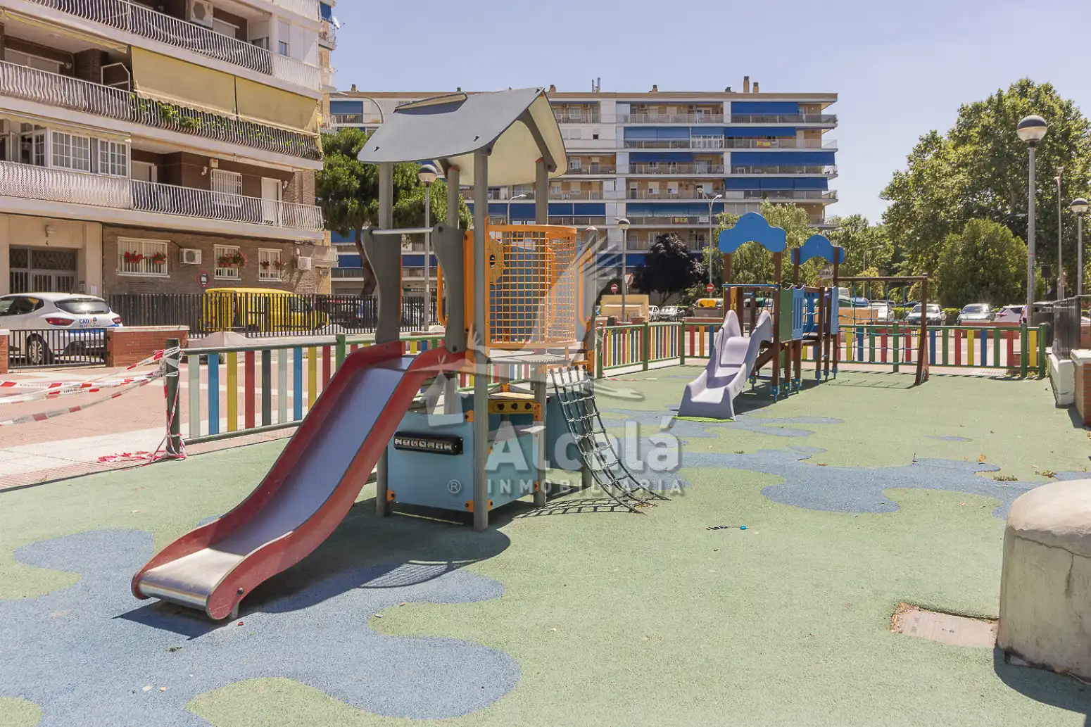 Parking de Piso en venta en Alcalá de Henares con Calefacción, Parquet y Terraza