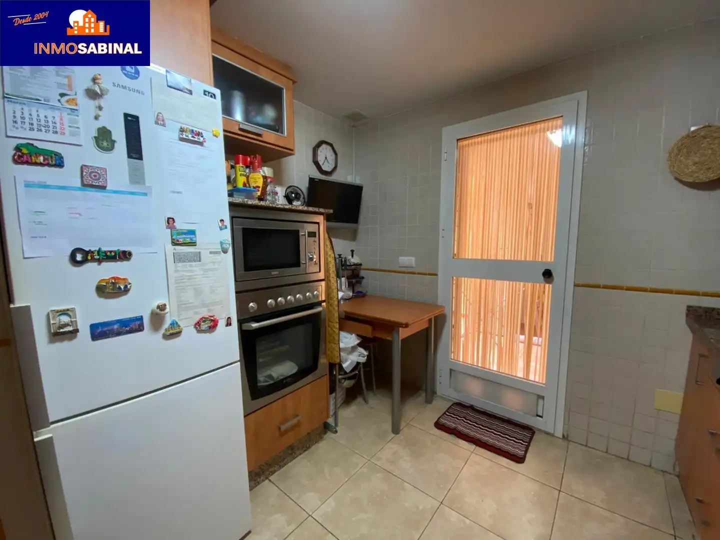 Cuina de Casa adosada en venda en Roquetas de Mar amb Aire condicionat, Calefacció i Terrassa