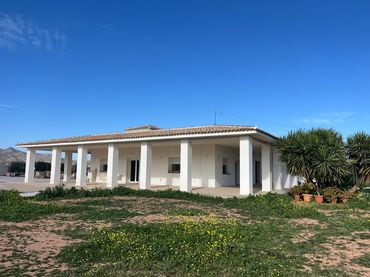 Casa rústica amb piscina en venda a Lugar los Carceles 6