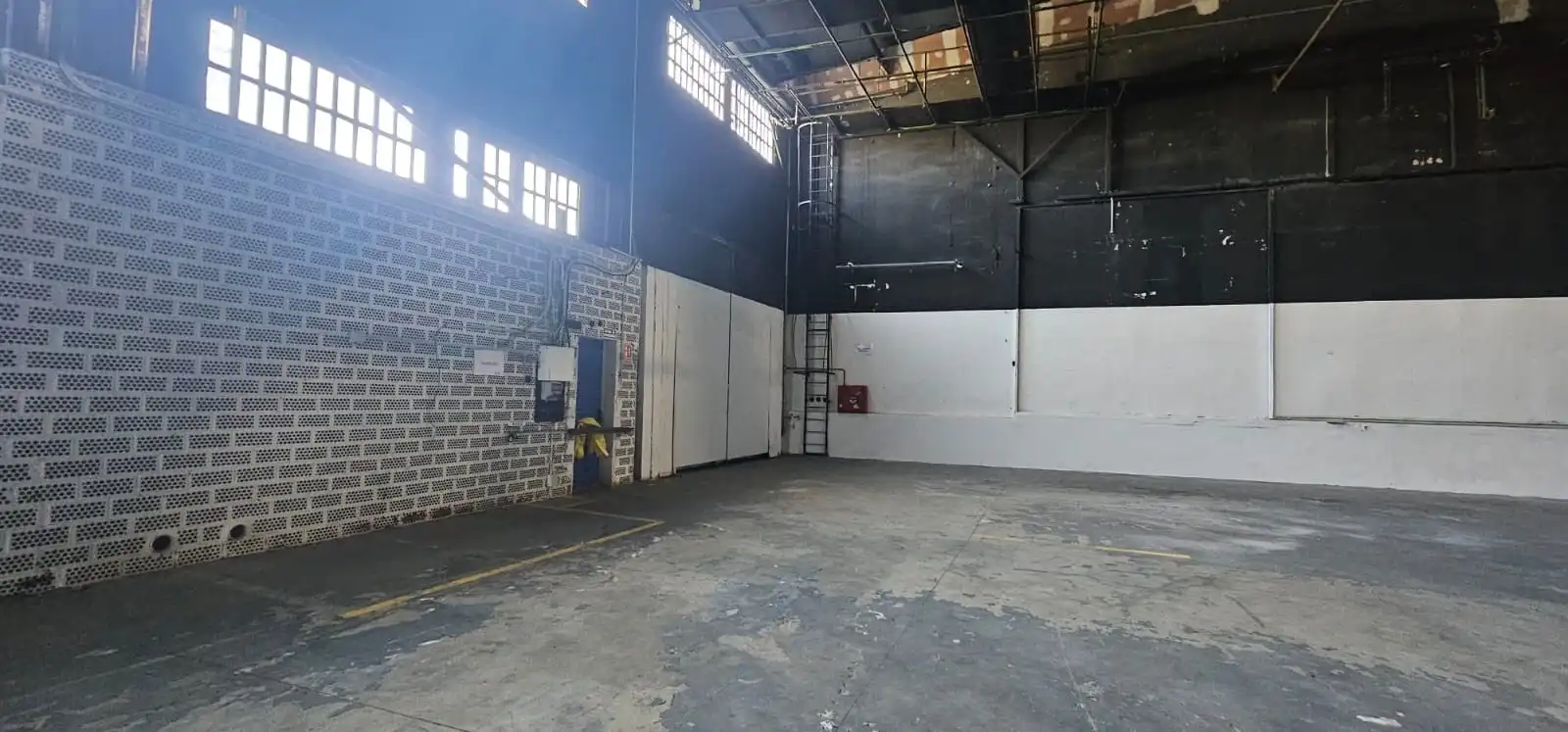 Industrial building for sale in RIERA, imagen 5