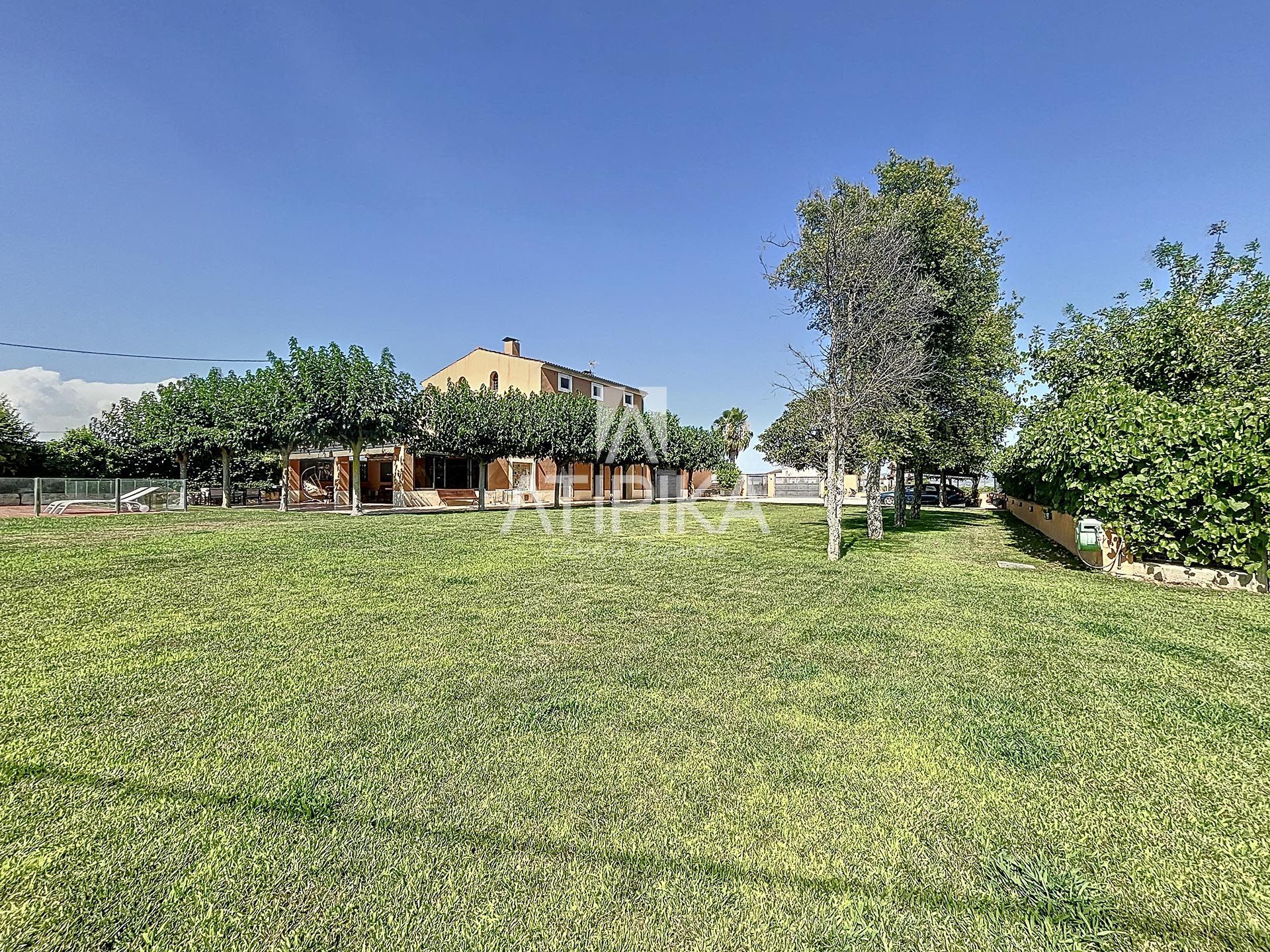 Garden of Country house for sale in La Granada  with Air Conditioner, Heating and Storage room