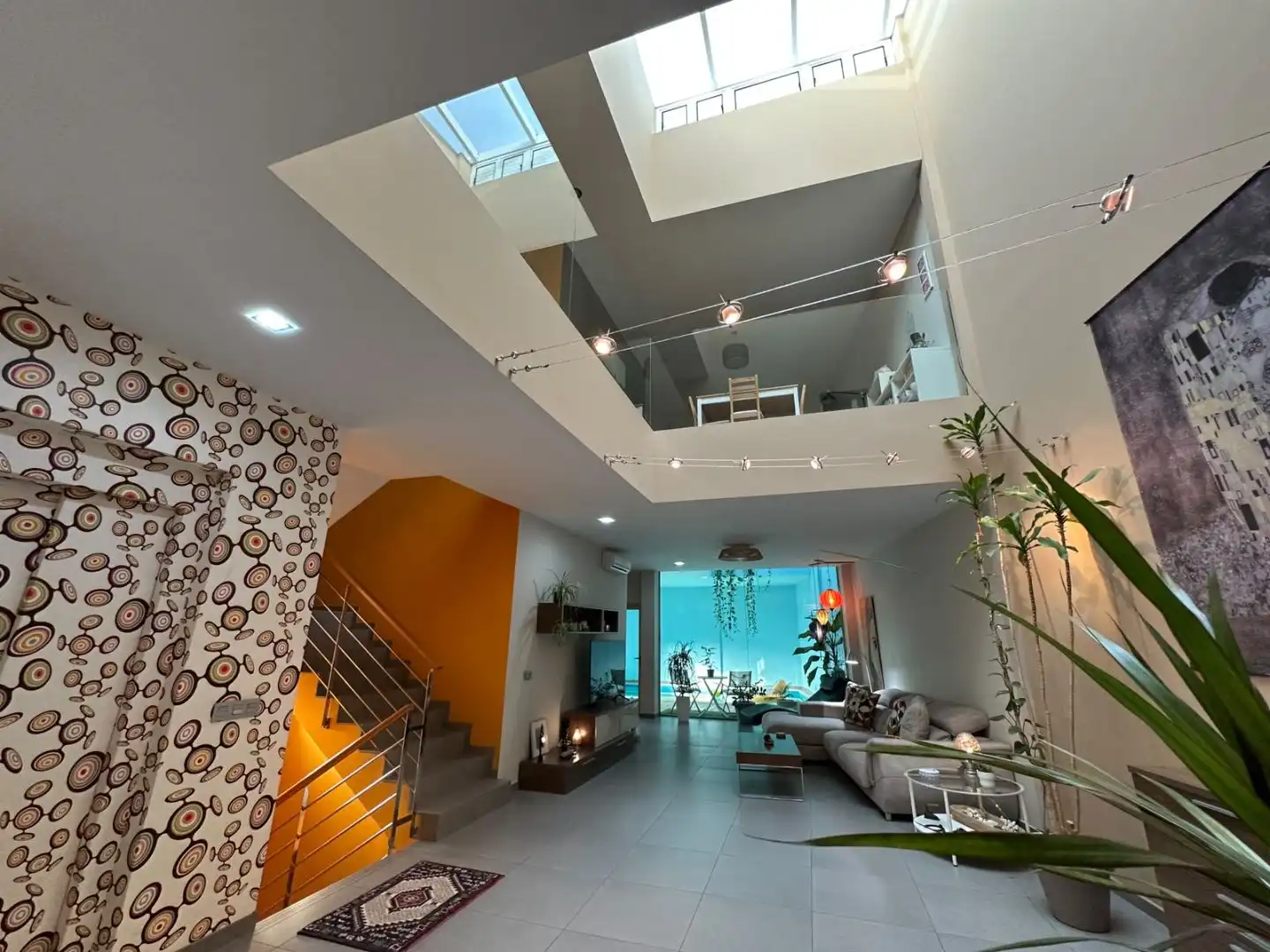 Sala d'estar de Casa o xalet en venda en Santa Lucía de Tirajana amb Aire condicionat, Terrassa i Piscina