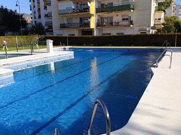 Baixos amb piscina en venda a Las Lagunas