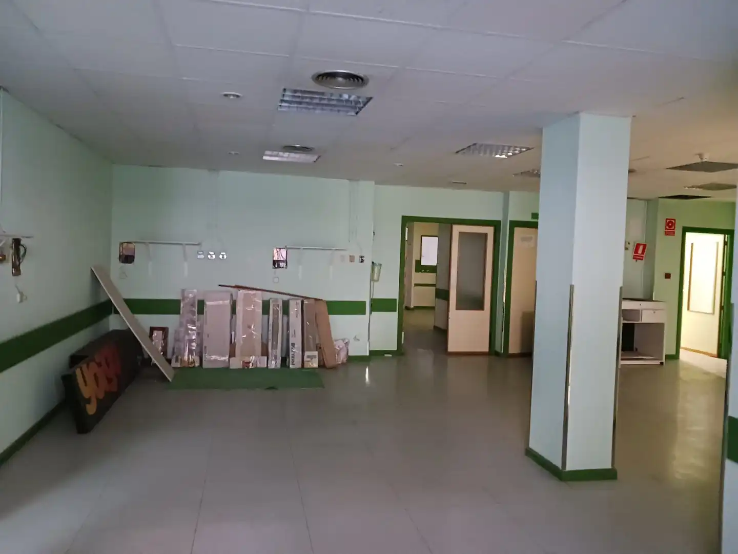 Business premises to rent in Calle de Toledo, imagen 2