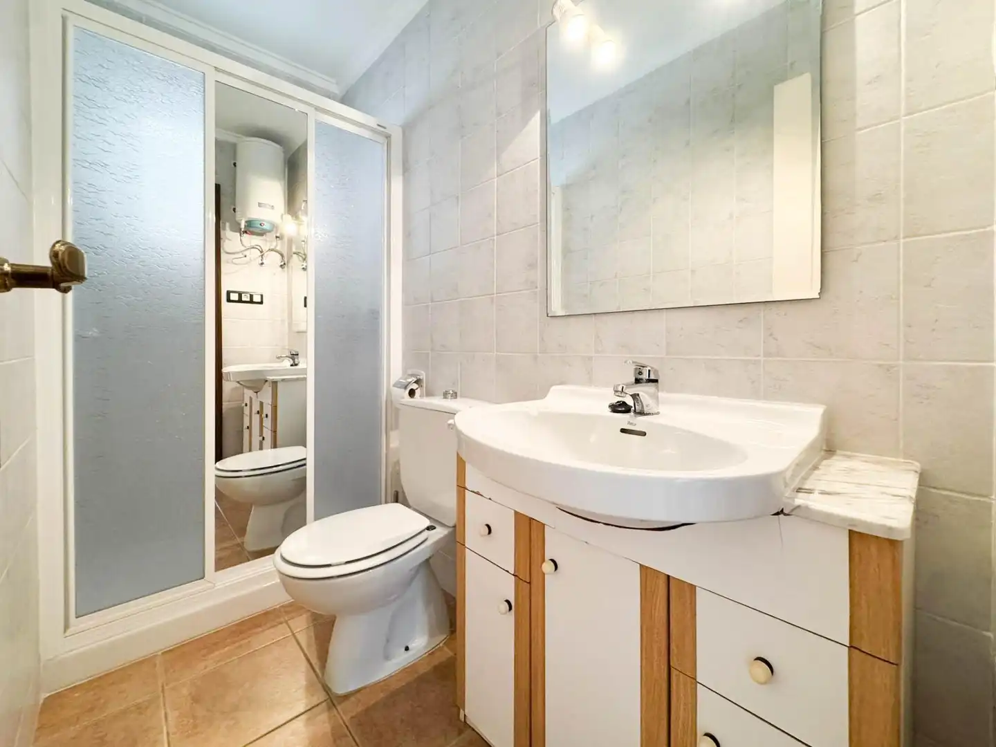 Baño de Apartamento de alquiler en Santa Pola con Terraza, Amueblado y Balcón