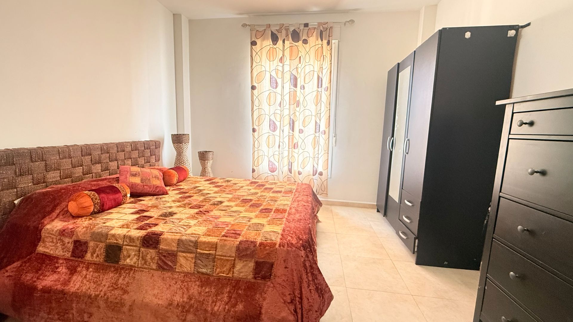 Dormitori de Casa adosada en venda en Guadalcázar amb Traster i Balcó